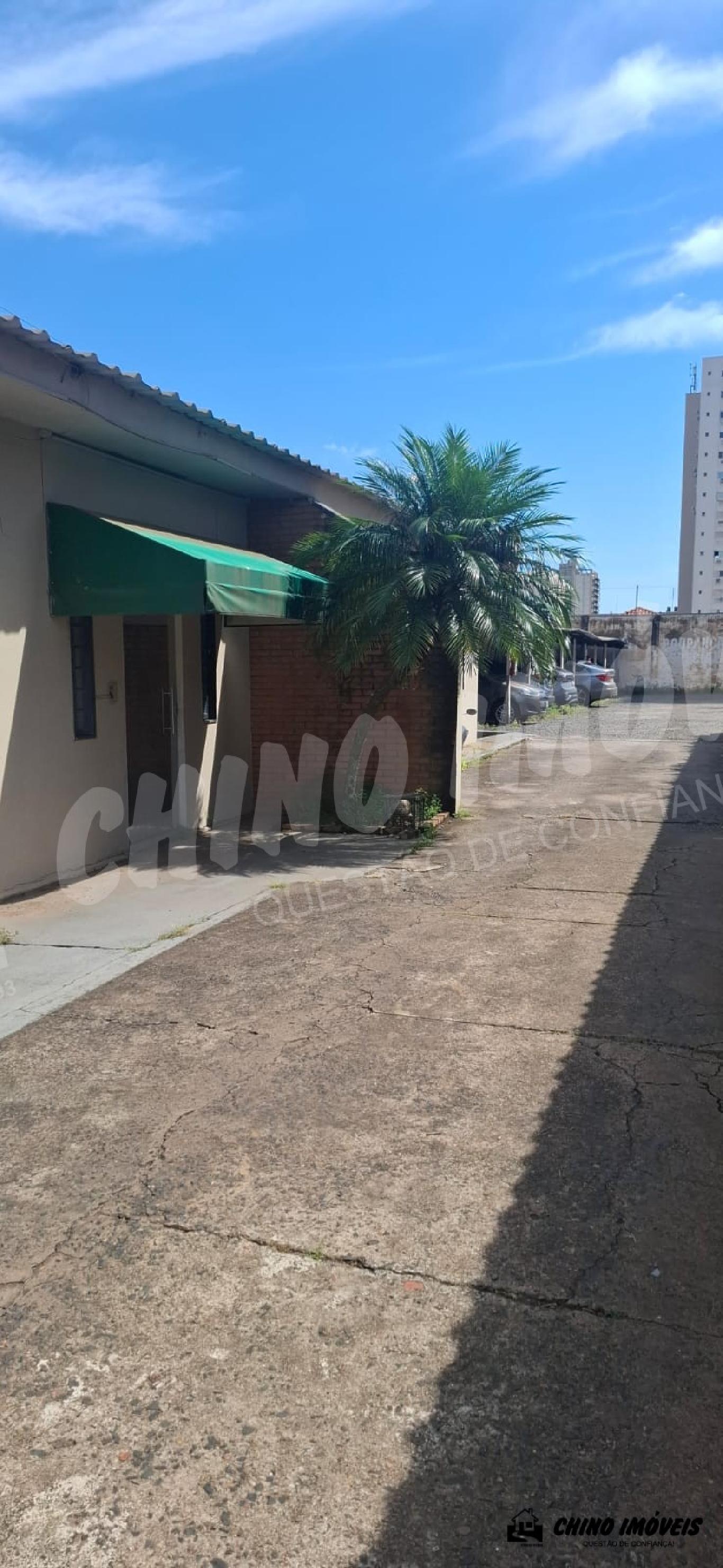 Aluga-se Salão Comercial