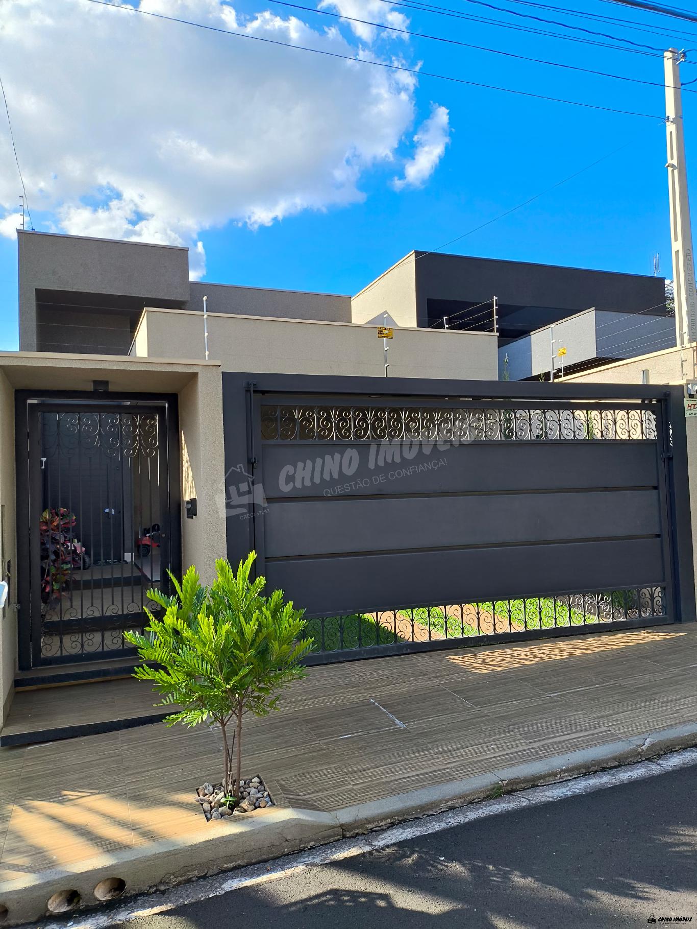 Bairro San Remo - Casa à venda / 3 suítes