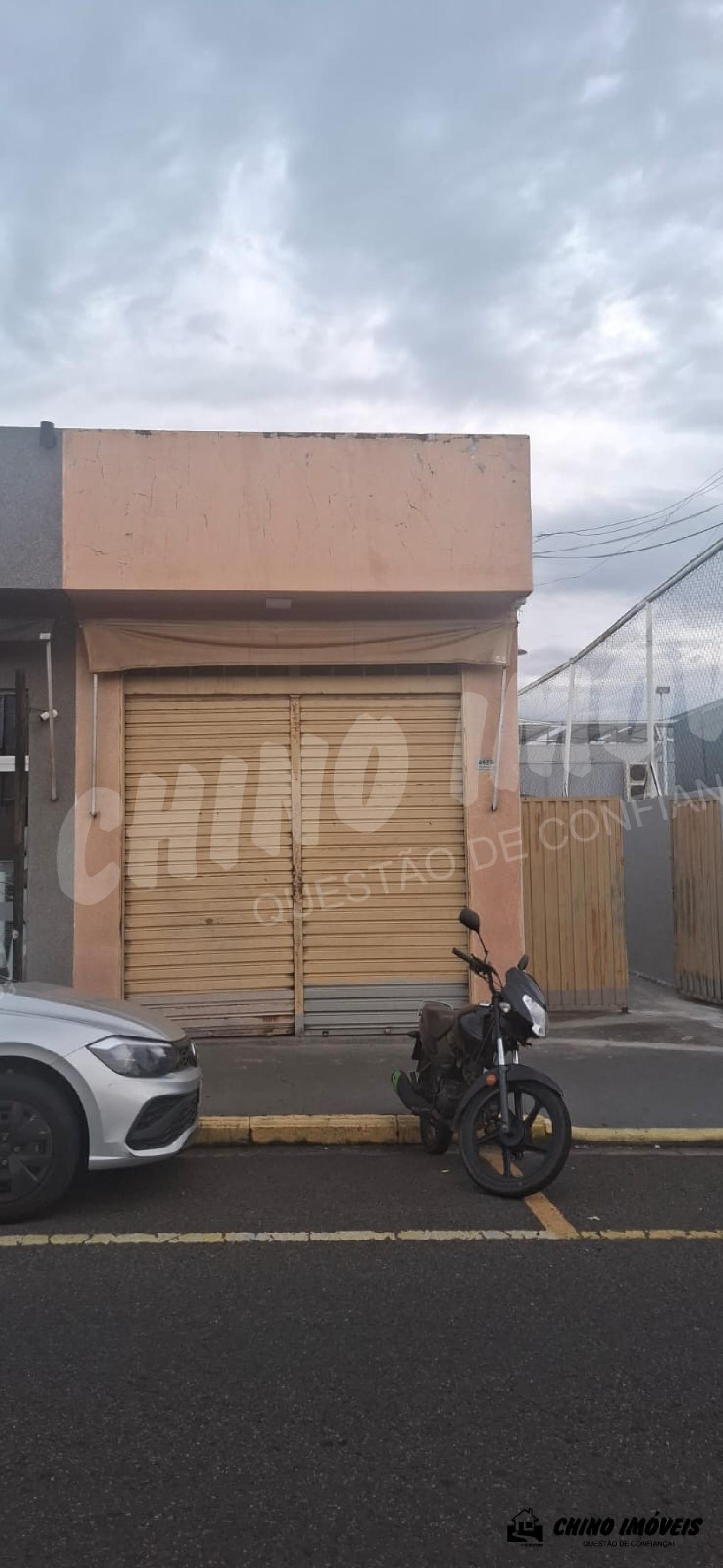 Aluga-se Salão Comercial