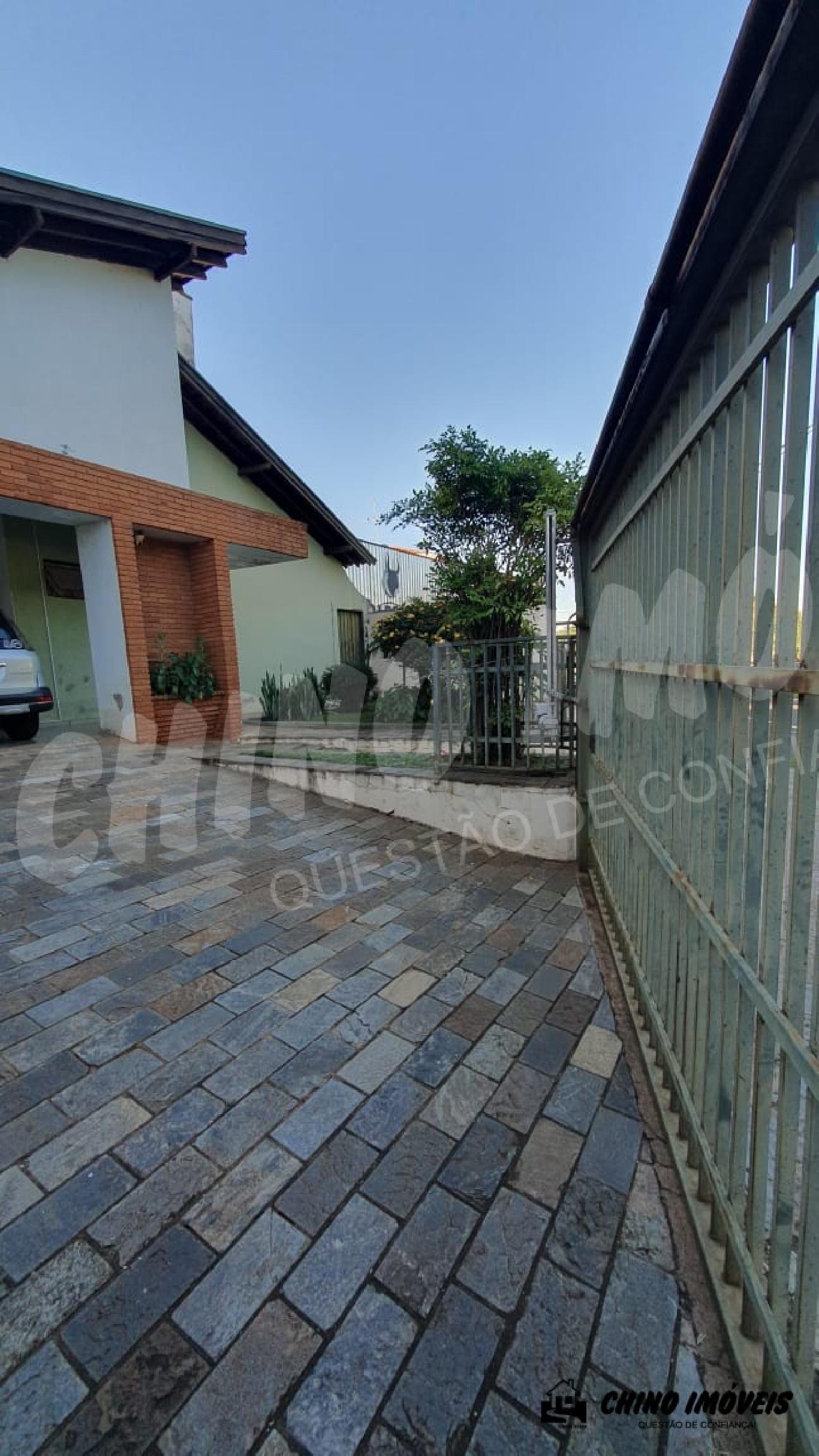 Casa à venda ótima para ponto comercial / localização privilegiada