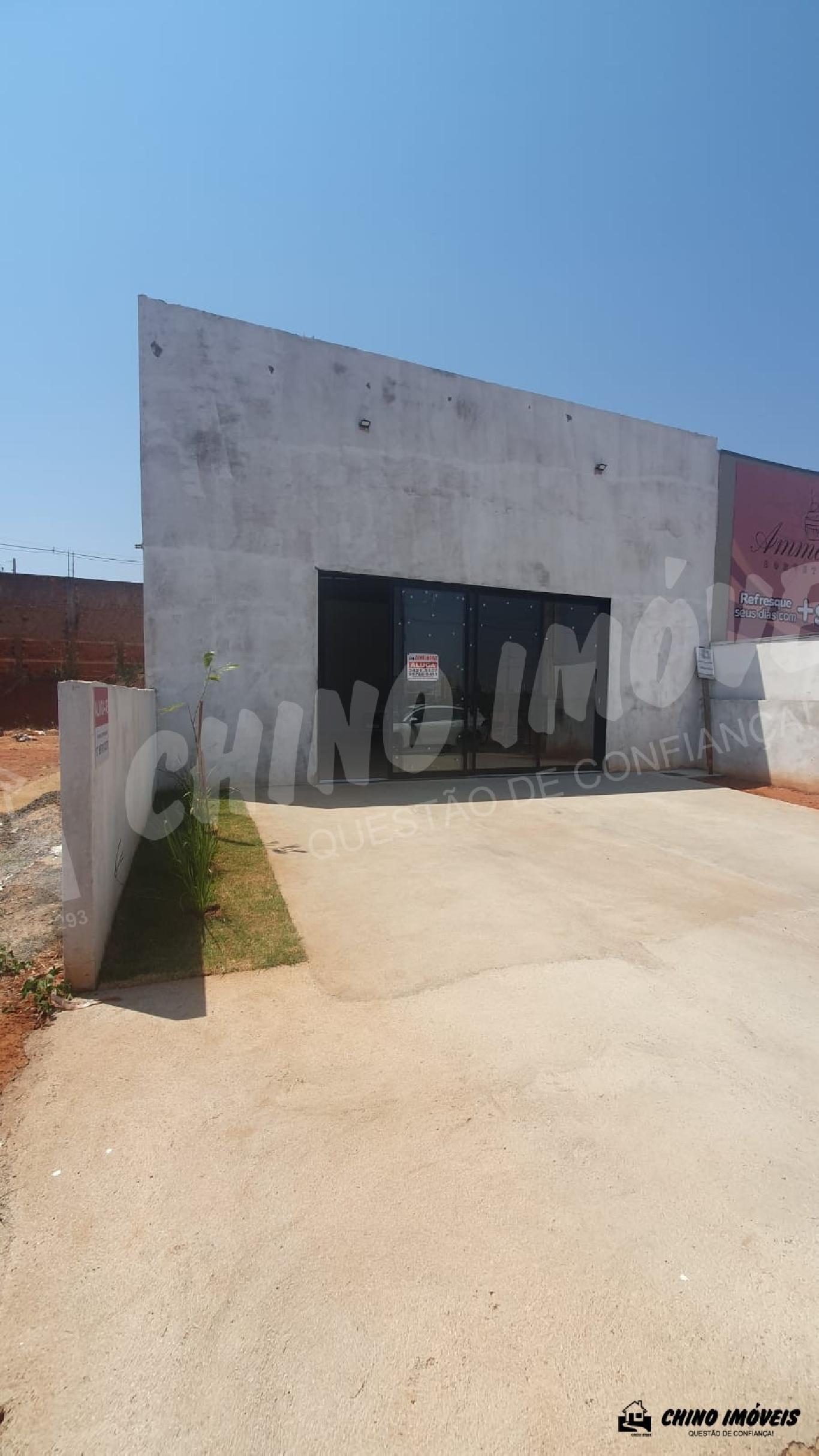 Aluga-se comercial