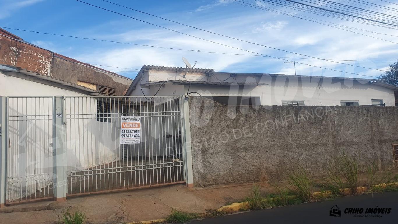 Casa à venda - perfeita para seu negócio , no coração da cidade