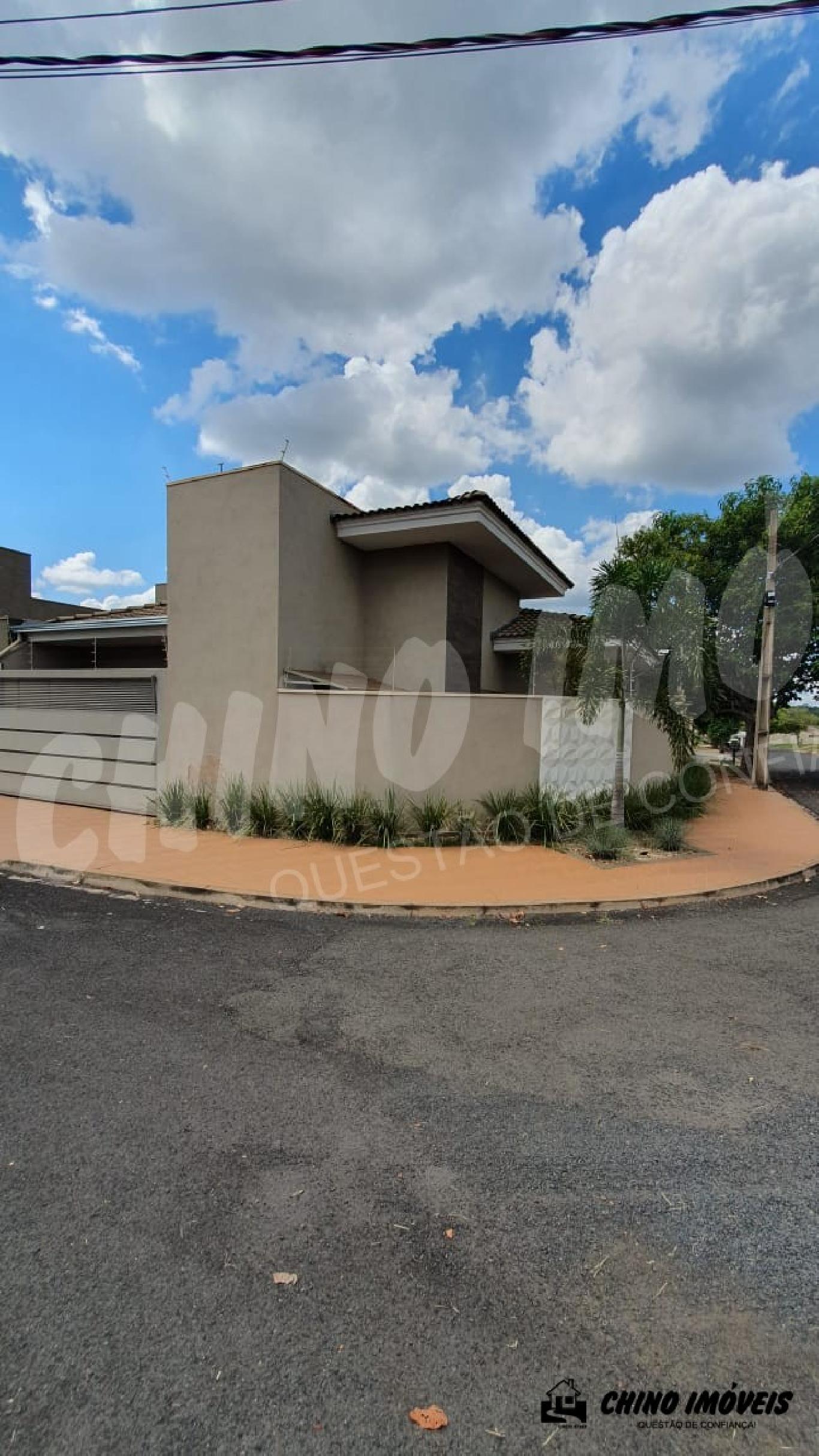 Linda casa à venda - Jardim Universitário - Localização nobre