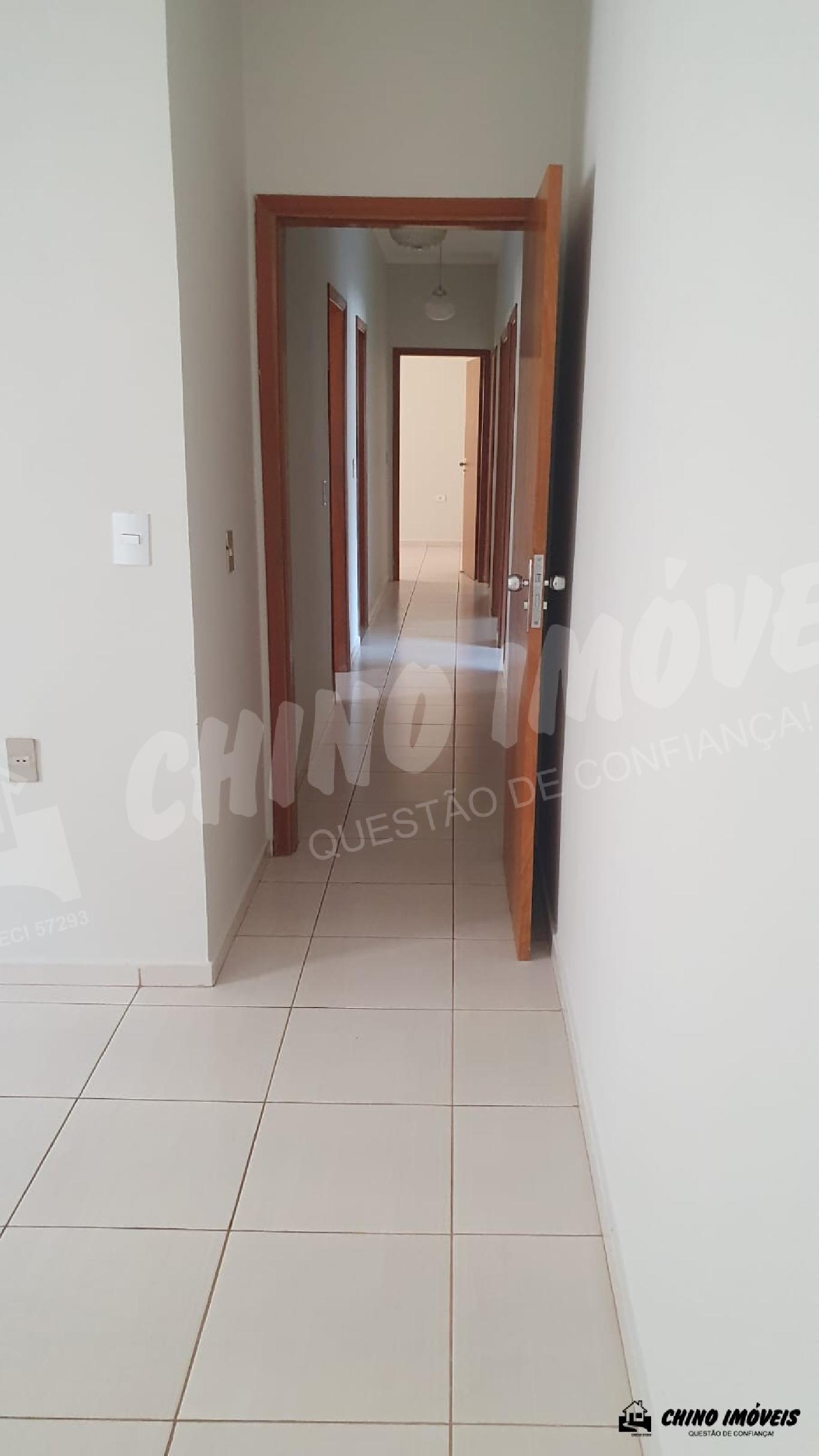 Imovélde 3 Dormitórios sendo 2 Suítes, Salas