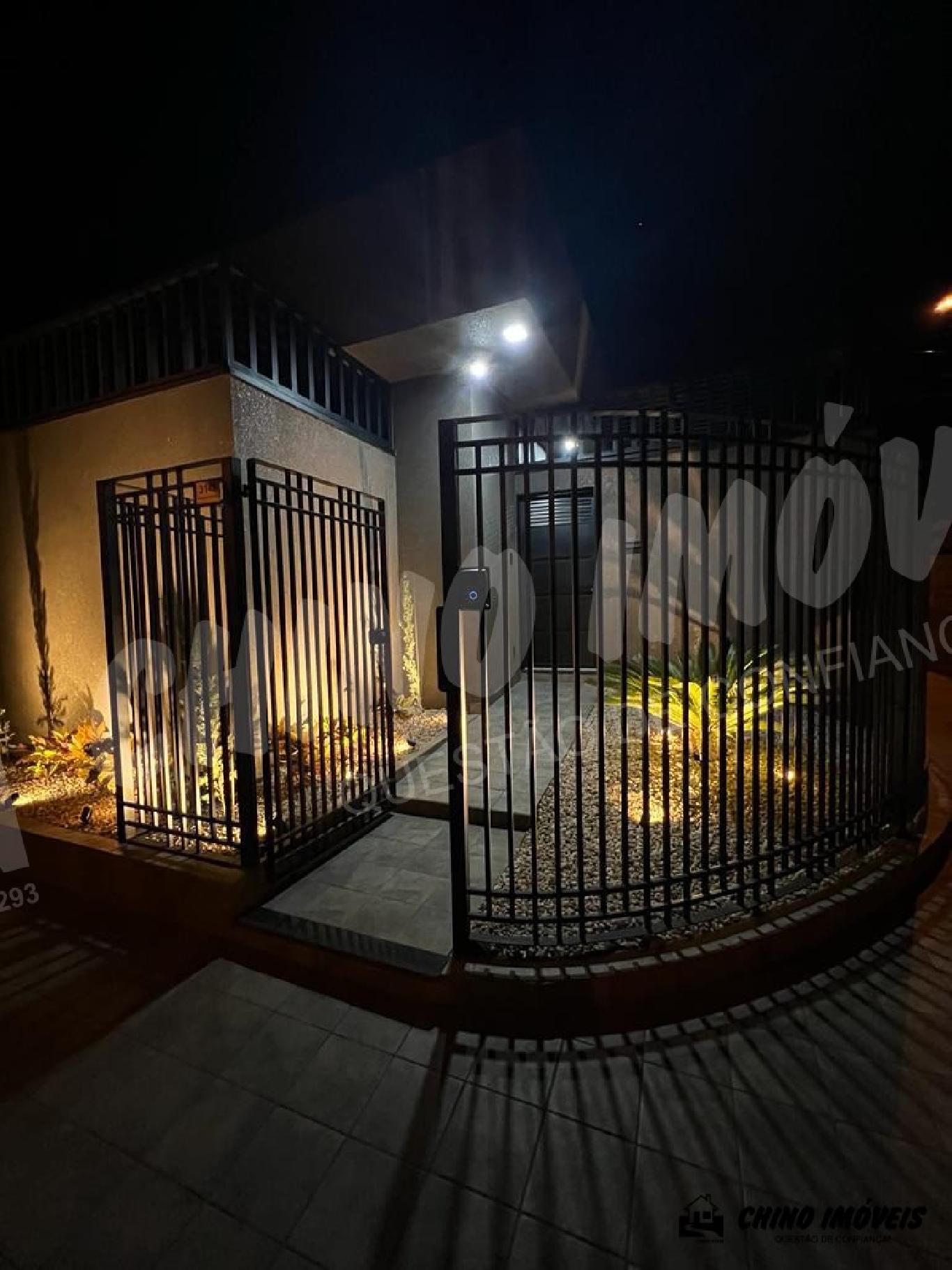 Linda Casa de 3 Dormitórios sendo 1 Suíte