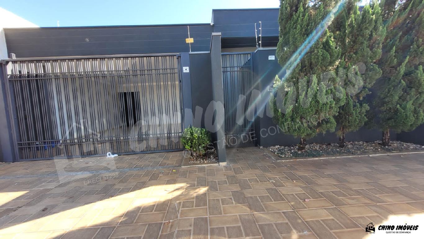 Linda Casa de 3 Dormitórios sendo 1 Suíte
