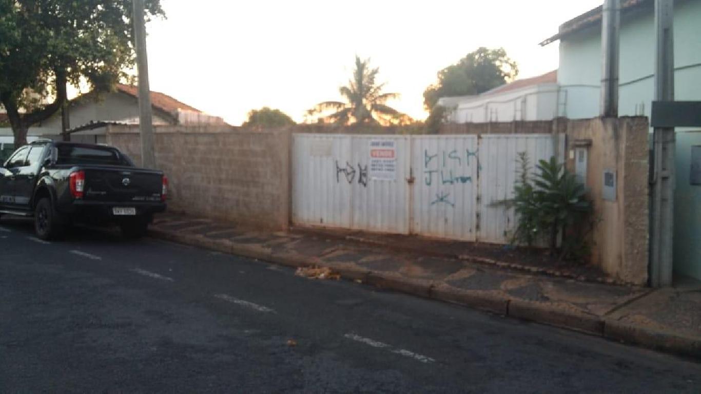 Terreno Próximo a Santa Casa 