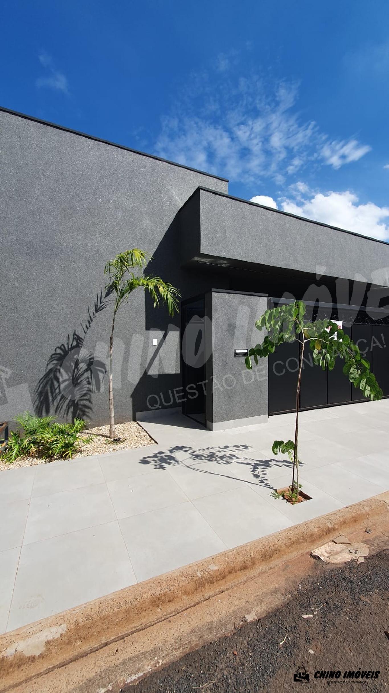 Vende-se casa - Localização nobre / Jardim Baldissera