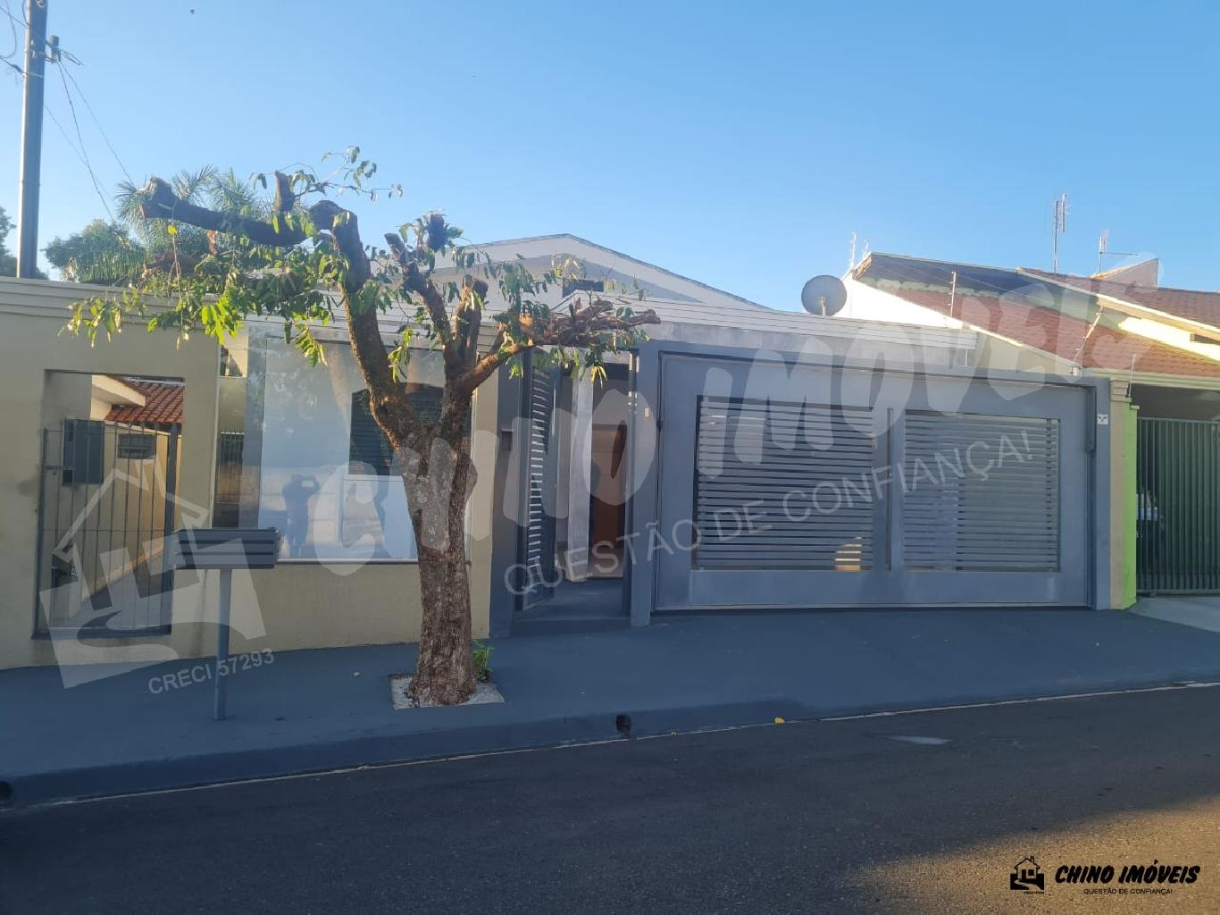 Casa de 3 Dormitorios sendo 1 Suíte, Sala