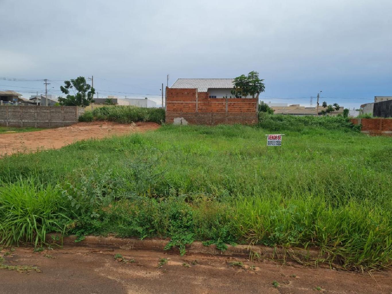 Vendo terreno bem localizado no Cidade Jardim