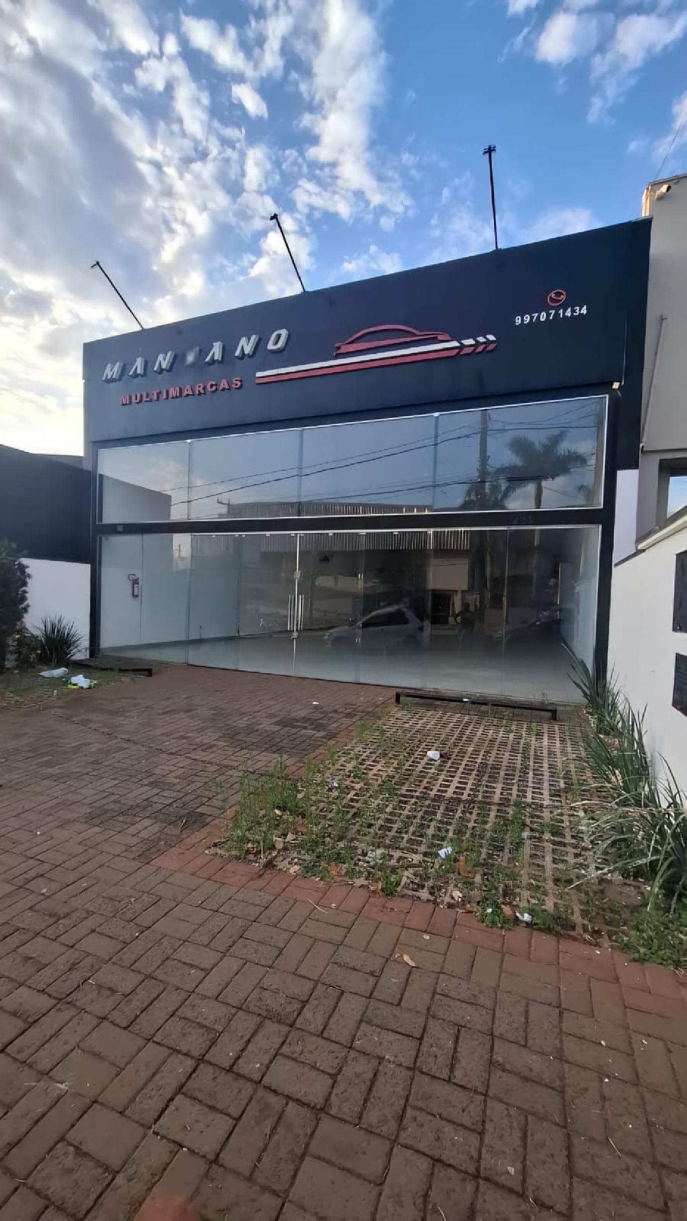 Aluga-se Salão Em Frente Ao Assary